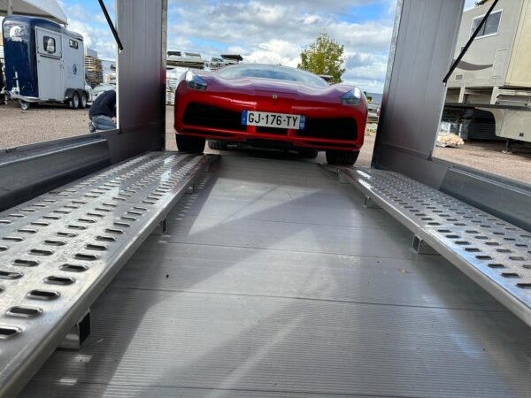 Debon Roadster C2000 Enclosed Car Transporter - Image 15