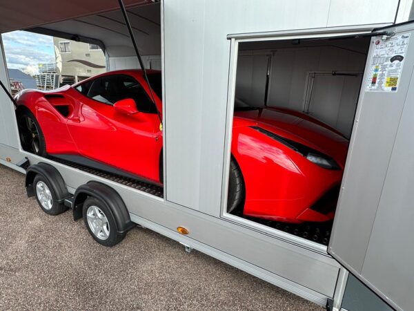Debon Roadster C2000 Enclosed Car Transporter - Image 7